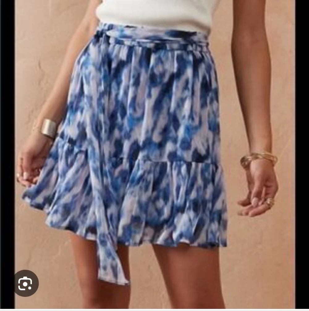 NWT Banana Republic Pull On Chiffon Tiered Blue Purple Tie Waist Mini Skirt Sz L